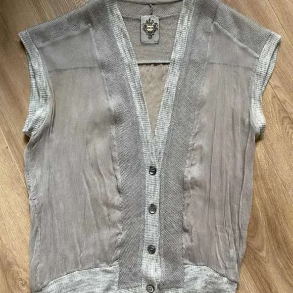 Delicate Sweater - Picture 1 of 2